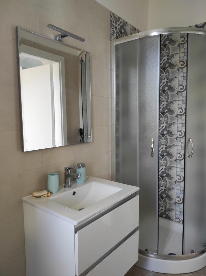 Nonno Rocco Apartment Castro  ภายนอก รูปภาพ